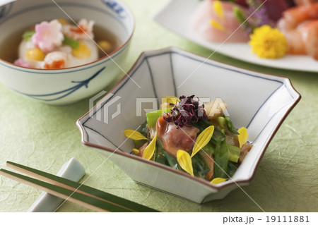 貝の辛子酢味噌和えと割烹料理 貝の辛子酢味噌和えと割烹料理 19111881