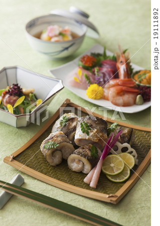 かますの塩焼きと割烹料理 19111892