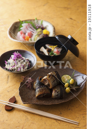 割烹料理4品 割烹料理4品 19111918
