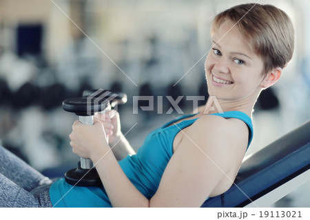 girl gym dumbbell training simulators 19113021