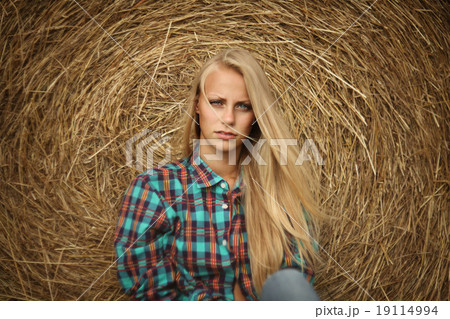 happy girl in a village-style summer countryside happy girl in a village-style summer countryside 19114994