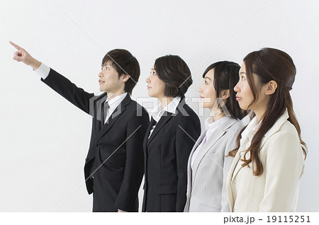 目標に向かって　ビジネスイメージ　 19115251