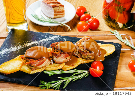 roasted meat with potatoes roasted meat with potatoes 19117942