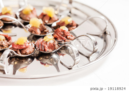 canape with meat 19118924
