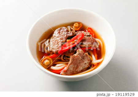 beef noodle soup 19119529