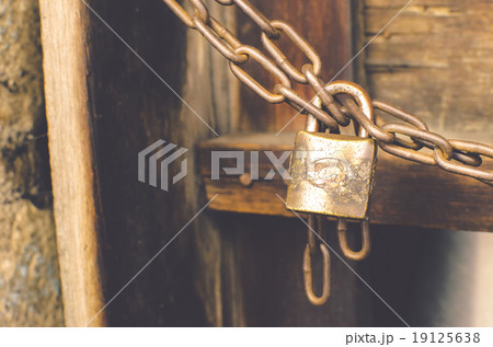 Vintage color for Old rusted lock Vintage color for Old rusted lock 19125638