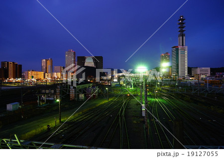 夜明け前の東静岡駅 夜明け前の東静岡駅 19127055
