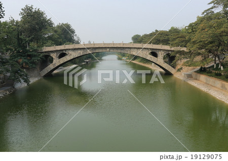 河北省石家庄　趙州橋 19129075