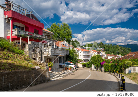 Herzeg Noni serpentine streets Herzeg Noni serpentine streets 19129080