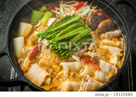 熱々の火鍋　 Chinese health food hot pod 19135680