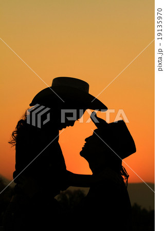 Romance silhouette lover 19135970