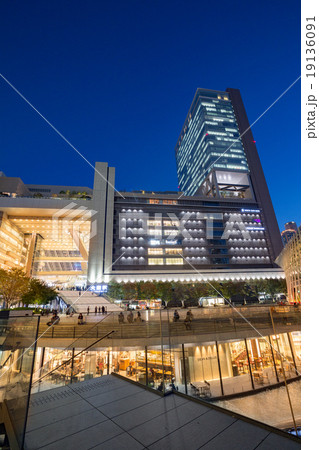 うめきた広場と大阪ステーションシティ うめきた広場と大阪ステーションシティ 19136091