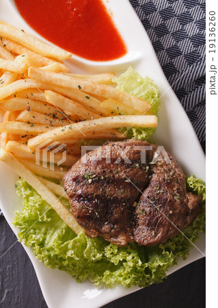Grilled beefsteak on a plate Grilled beefsteak on a plate 19136260