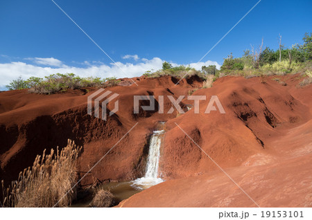 カウアイ島の赤土と水流 カウアイ島の赤土と水流 19153101
