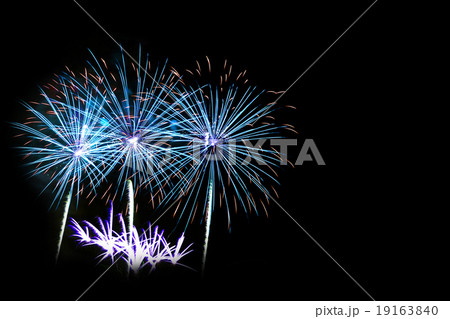Colorful fireworks light on the sky Colorful fireworks light on the sky 19163840