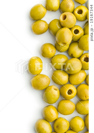 pitted green olives 19167344