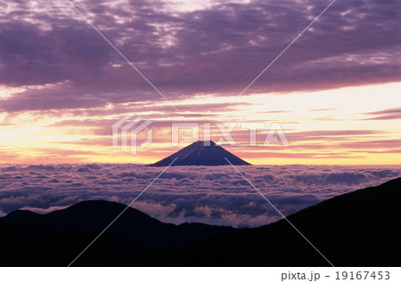 雲海の富士山 雲海の富士山 19167453