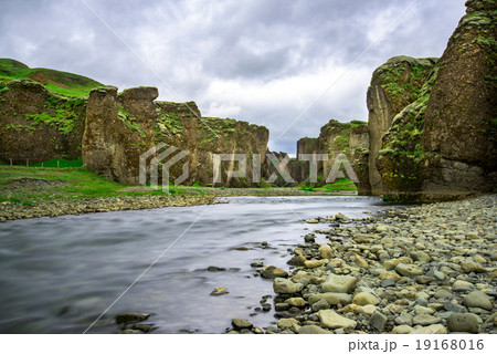 Fjadrargljufur Canyon Fjadrargljufur Canyon 19168016