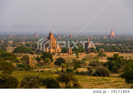 Bagan city with thousands of ancient pagoda Bagan city with thousands of ancient pagoda 19171869