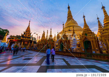 The Shwedagon Pagoda, Myanmar 19172309
