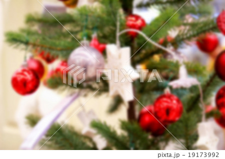 Blurred of Christmas tree with decoration 19173992