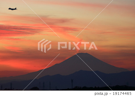 富士の夕景 19174465