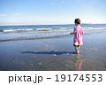 海と少女 19174553