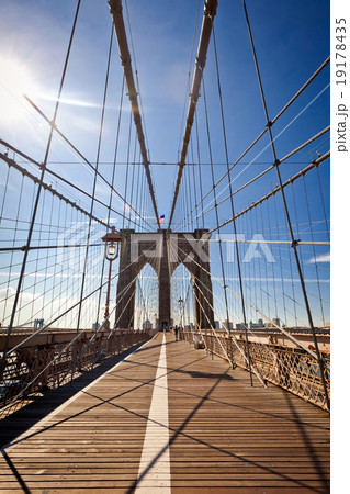 New York City Brooklyn Bridge 19178435