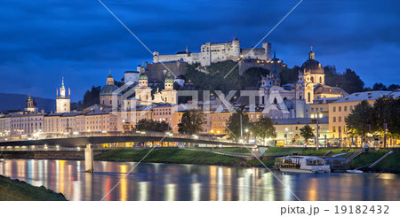 Evening panorama of Salzburg 19182432
