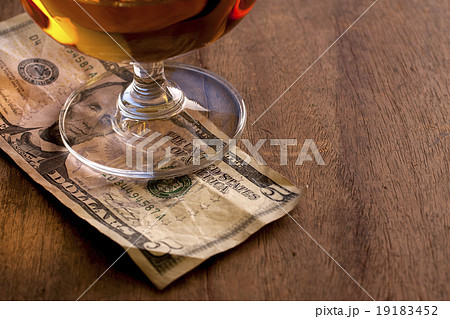 Tip Money Tip Money 19183452