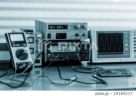 Development of electronic devices Development of electronic devices 19184217