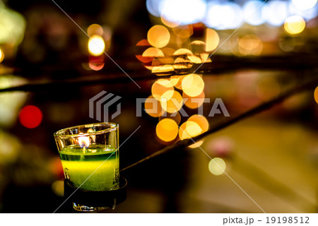 The Green candle The Green candle 19198512