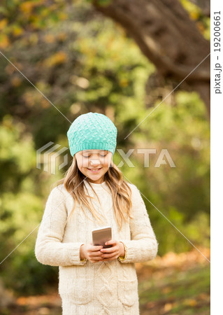 Happy little girl in the park 19200661