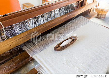 Shuttleless loom working 19204471