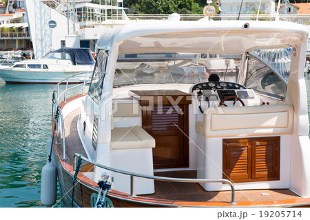 View of blue sea with yacht 19205714