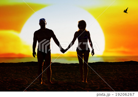 Silhouette of loving couple Silhouette of loving couple 19206267