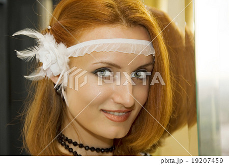 Retro woman Retro woman 19207459