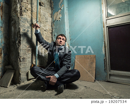 Arrested man with handcuffed hand 19207534