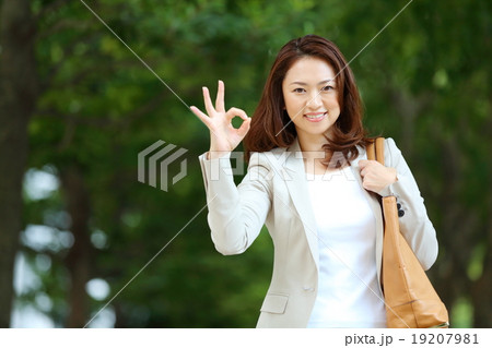 OK・女性 19207981