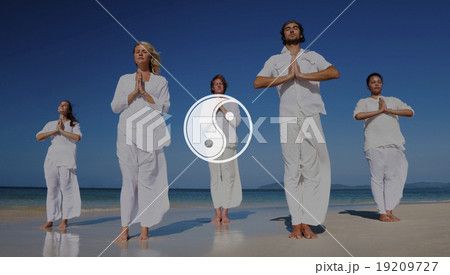 Yin Yang Balance Contrast Opposite Religion Culture Concept Yin Yang Balance Contrast Opposite Religion Culture Concept 19209727