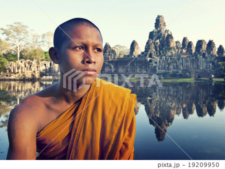 Contemplating Monk Angkor Wat Siem Reap Cambodia 19209950