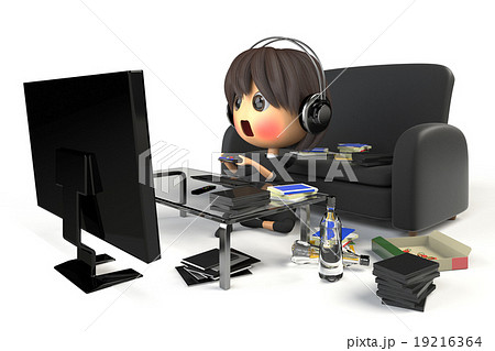 散らかった部屋でゲームをして赤面している人物 19216364