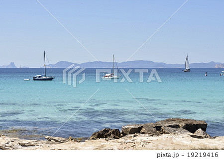 IBIZA 海岸沿い 19219416