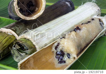 Glutinous rice roasted in bamboo joints Glutinous rice roasted in bamboo joints 19219710