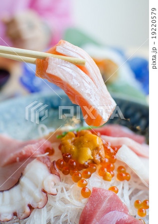 Sashimi set of fresh fish and seafood Sashimi set of fresh fish and seafood 19220579