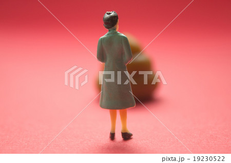 金運イメージ 便秘 ジオラマ 金運イメージ 便秘 ジオラマ 19230522