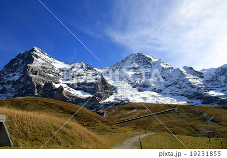 ユングフラウの山並み 19231855