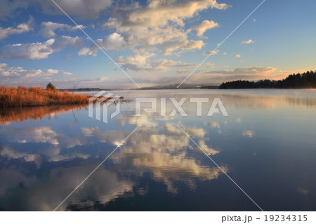 朱鞠内湖 19234315