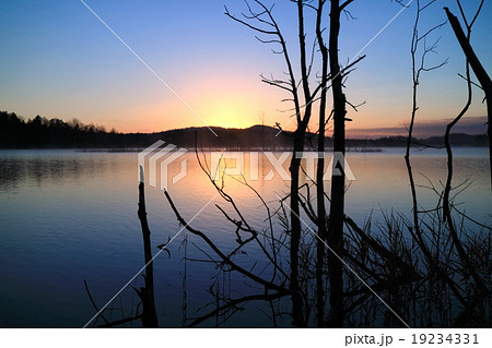 朱鞠内湖 19234331