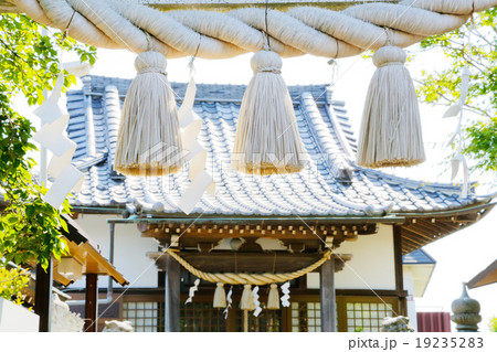 神社のしめ縄 神社のしめ縄 19235283